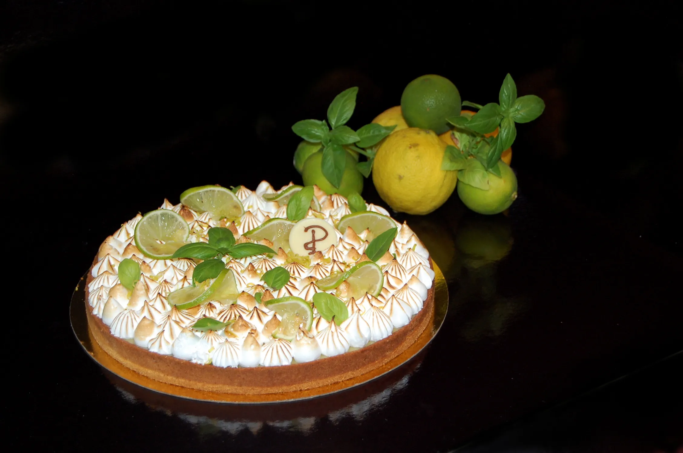 Tarte au citron meringuée basilic,